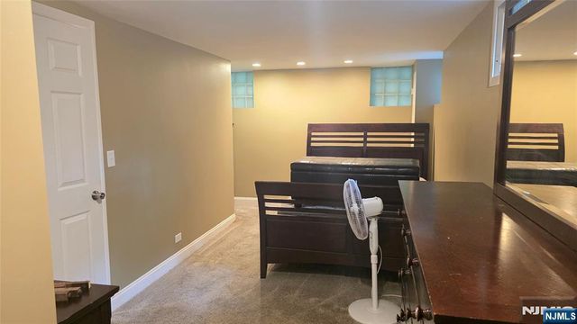 91 Goldfinch Lane, West Milford, NJ 07421