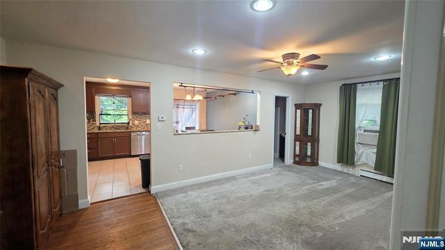 91 Goldfinch Lane, West Milford, NJ 07421