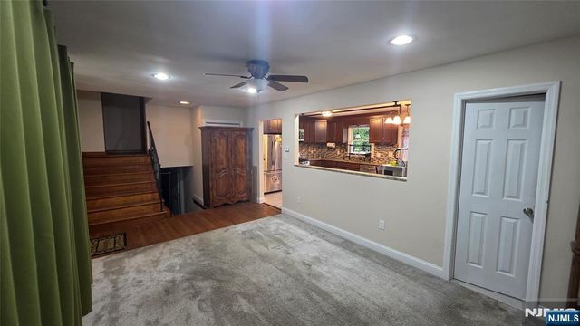 91 Goldfinch Lane, West Milford, NJ 07421