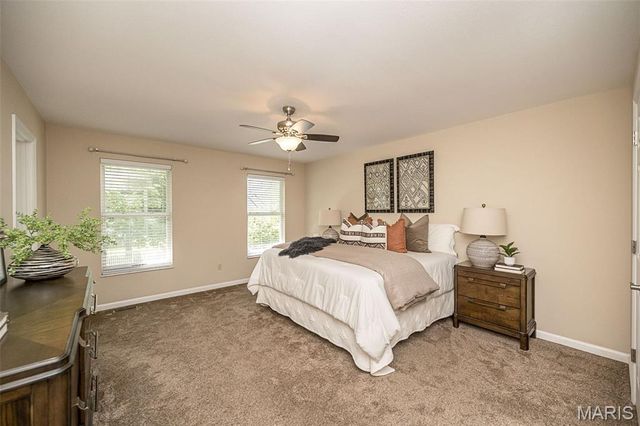 368 Clarendon Lane, St Charles, MO 63301