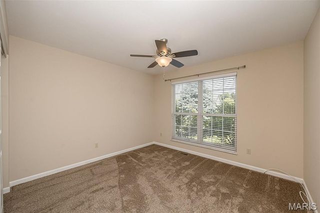 368 Clarendon Lane, St Charles, MO 63301