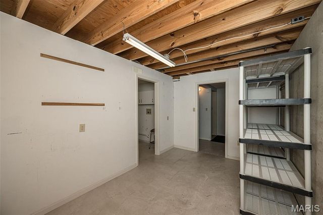 368 Clarendon Lane, St Charles, MO 63301