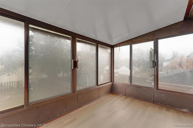 16814 Edinborough Road, Detroit, MI 48219