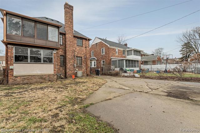 16814 Edinborough Road, Detroit, MI 48219