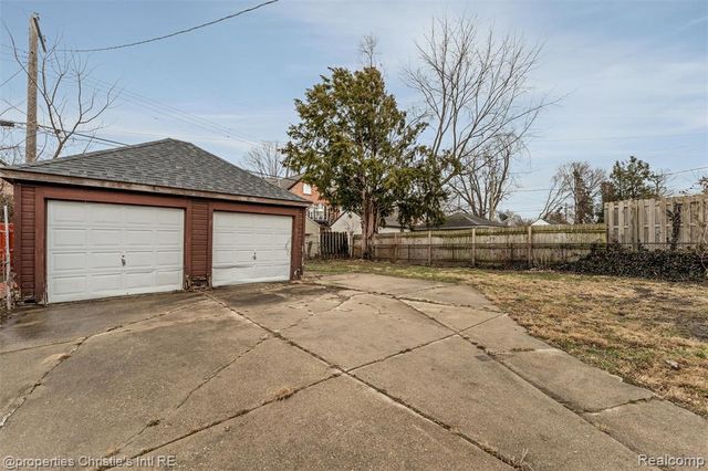 16814 Edinborough Road, Detroit, MI 48219