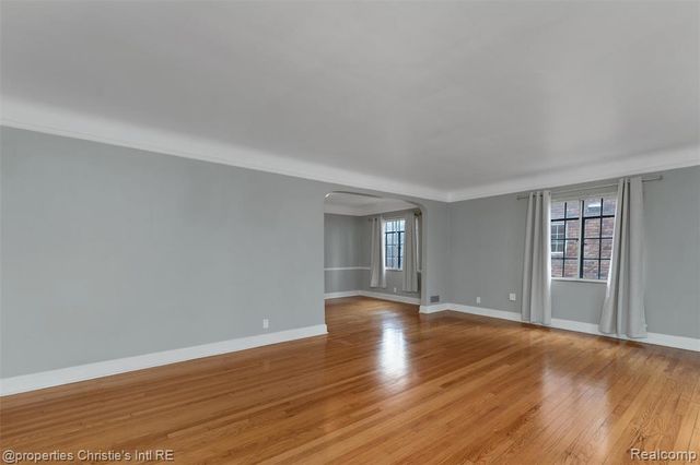 16814 Edinborough Road, Detroit, MI 48219