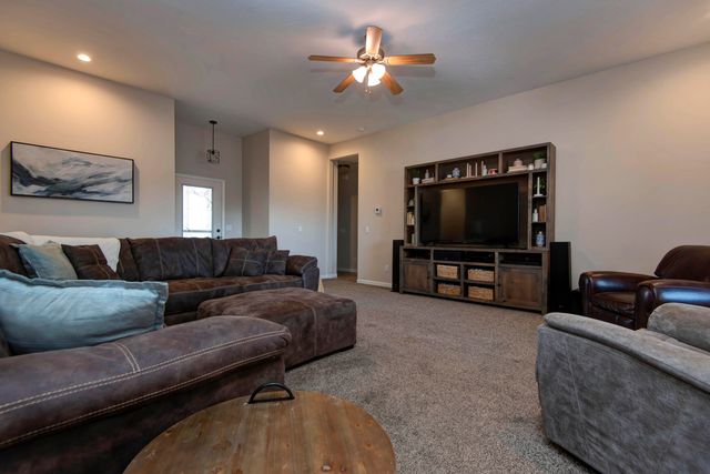 6573 Prairie Circle, Merriam Woods, MO 65740