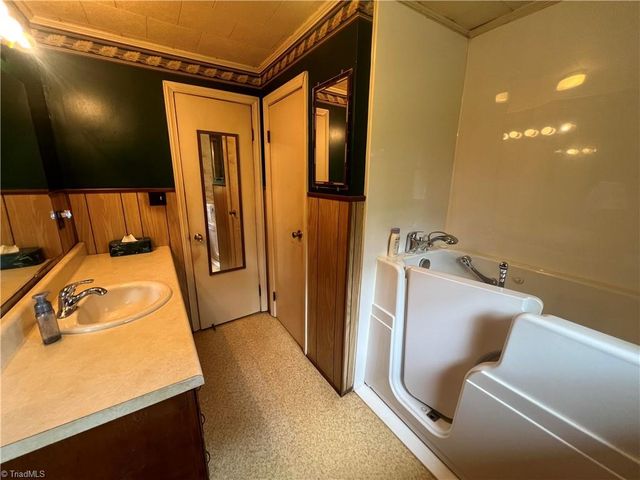 6090 Eaton Road, Walnut Cove, NC 27052