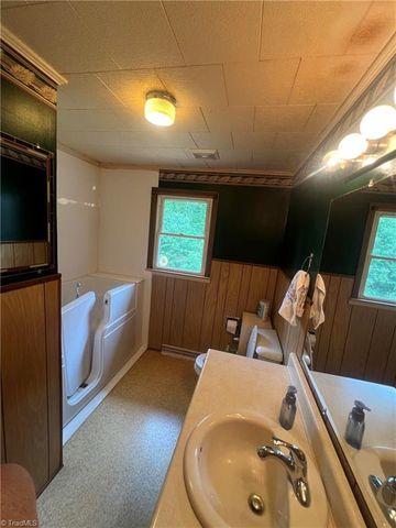 6090 Eaton Road, Walnut Cove, NC 27052