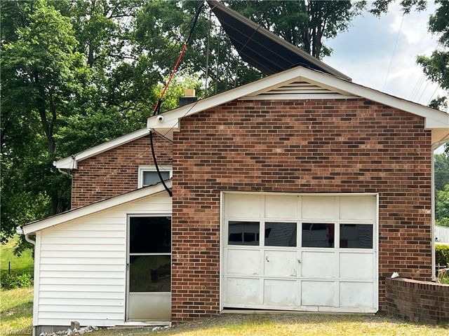 6090 Eaton Road, Walnut Cove, NC 27052