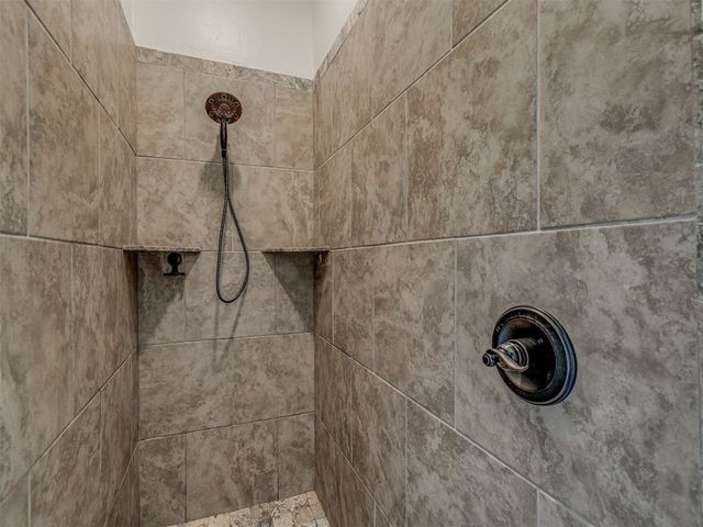 1470 Auburn Circle, Piedmont, OK 73078