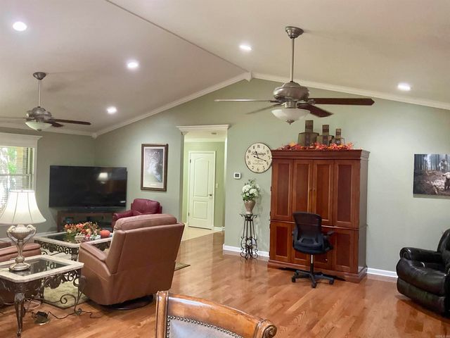 18 Southridge Court, Batesville, AR 72501