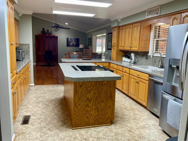 18 Southridge Court, Batesville, AR 72501