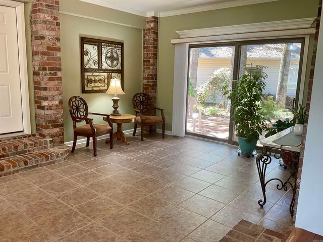 18 Southridge Court, Batesville, AR 72501