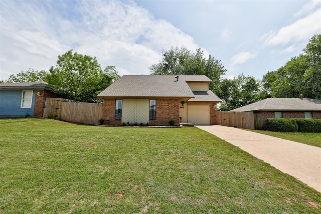 1012 Redstone Drive, Noble, OK 73068