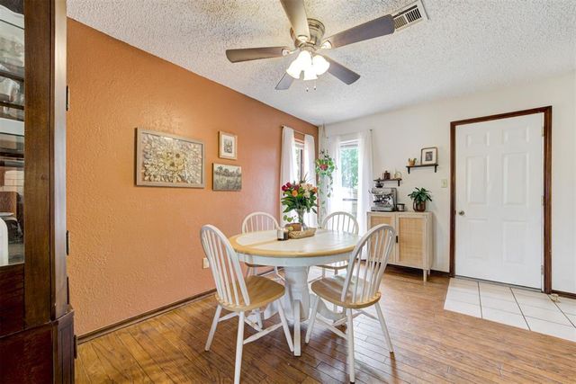 1012 Redstone Drive, Noble, OK 73068
