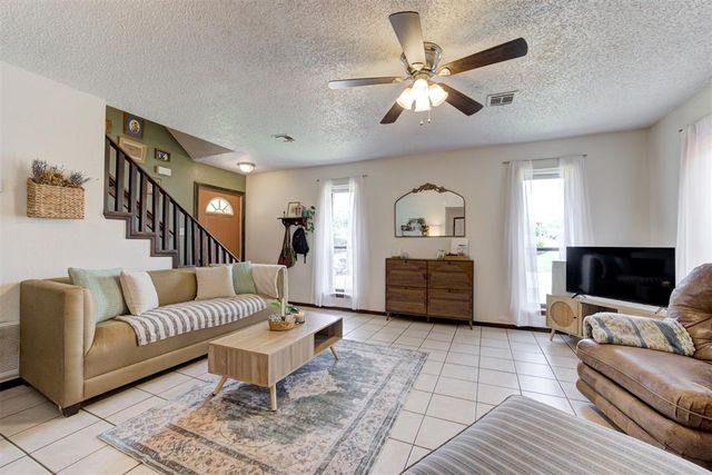 1012 Redstone Drive, Noble, OK 73068