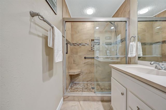 18214 Bal Harbour Drive, Nassau Bay, TX 77058