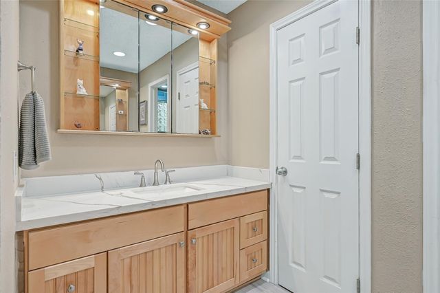 18214 Bal Harbour Drive, Nassau Bay, TX 77058