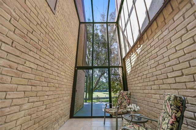 18214 Bal Harbour Drive, Nassau Bay, TX 77058