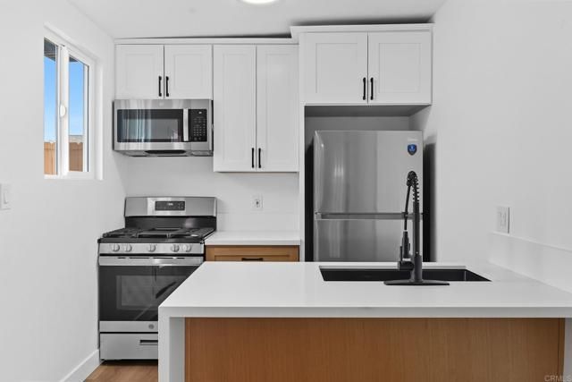 730 W Chase Avenue, El Cajon, CA 92020