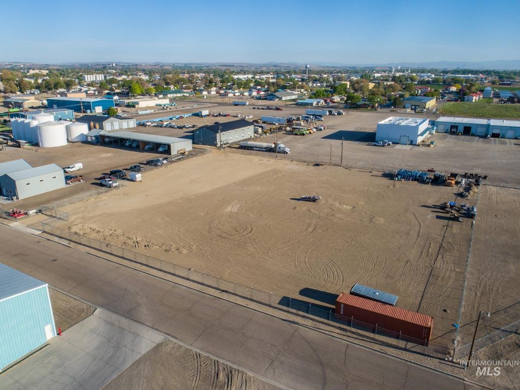 1108 SE 6th St, Ontario, OR 97914 photo 4