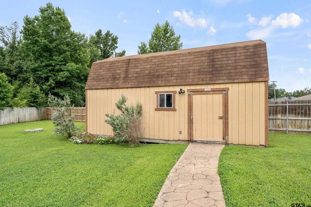 1902 Golden Bay, Whitehouse, TX 75791