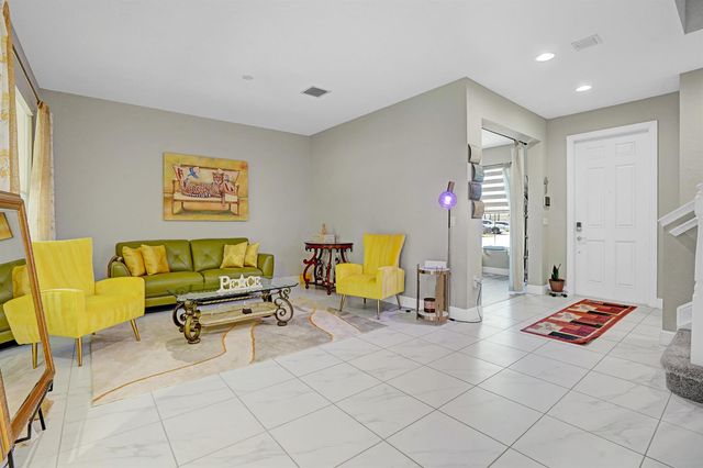 1212 NW Leonardo Circle, Port St. Lucie, FL 34986