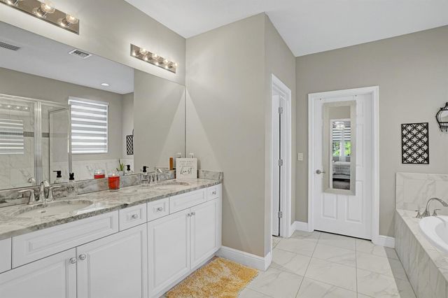 1212 NW Leonardo Circle, Port St. Lucie, FL 34986