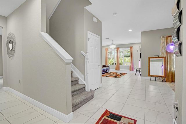 1212 NW Leonardo Circle, Port St. Lucie, FL 34986