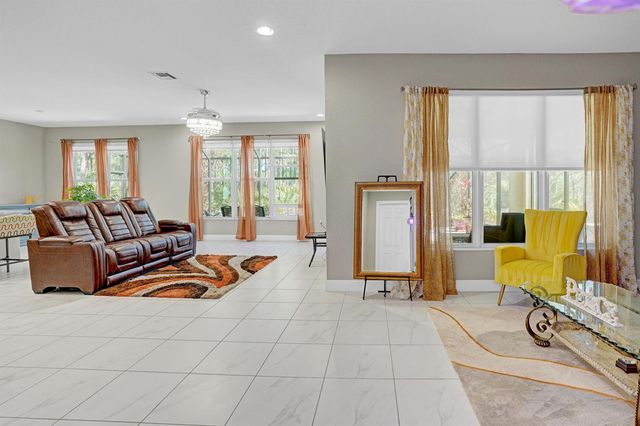 1212 NW Leonardo Circle, Port St. Lucie, FL 34986