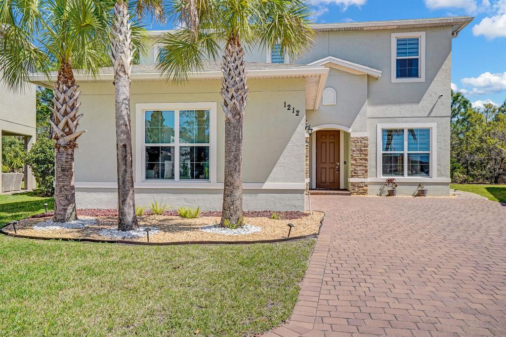 1212 NW Leonardo Circle, Port St. Lucie, FL 34986