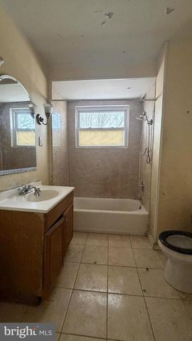 5651 N 16TH ST, Philadelphia, PA 19141