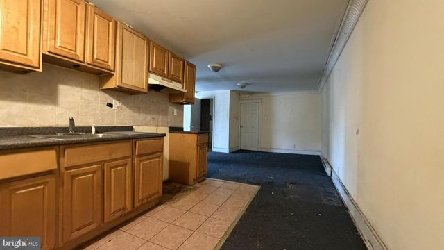 5651 N 16TH ST, Philadelphia, PA 19141