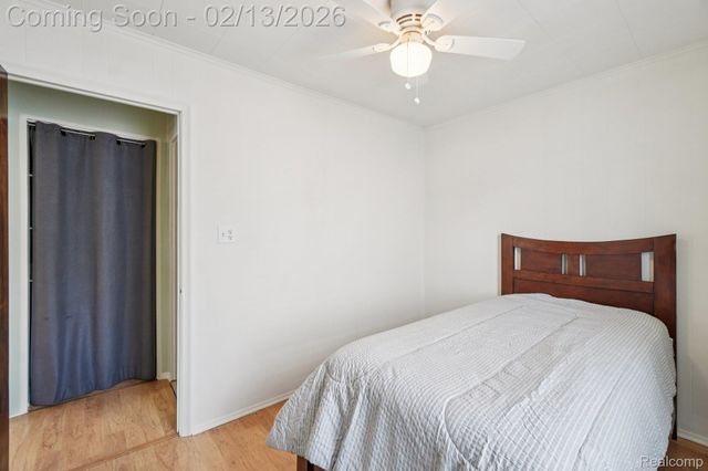 23139 Reynolds Avenue, Hazel Park, MI 48030