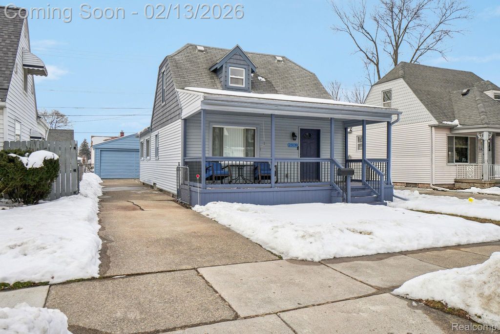 23139 Reynolds Avenue, Hazel Park, MI 48030