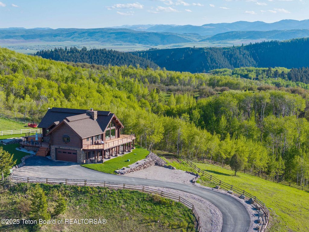 785 STRAWBERRY HILLS DR, Bedford, WY 83112