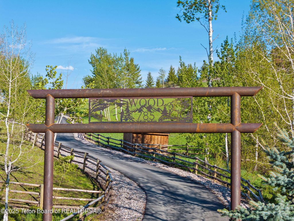 785 STRAWBERRY HILLS DR, Bedford, WY 83112 photo 10