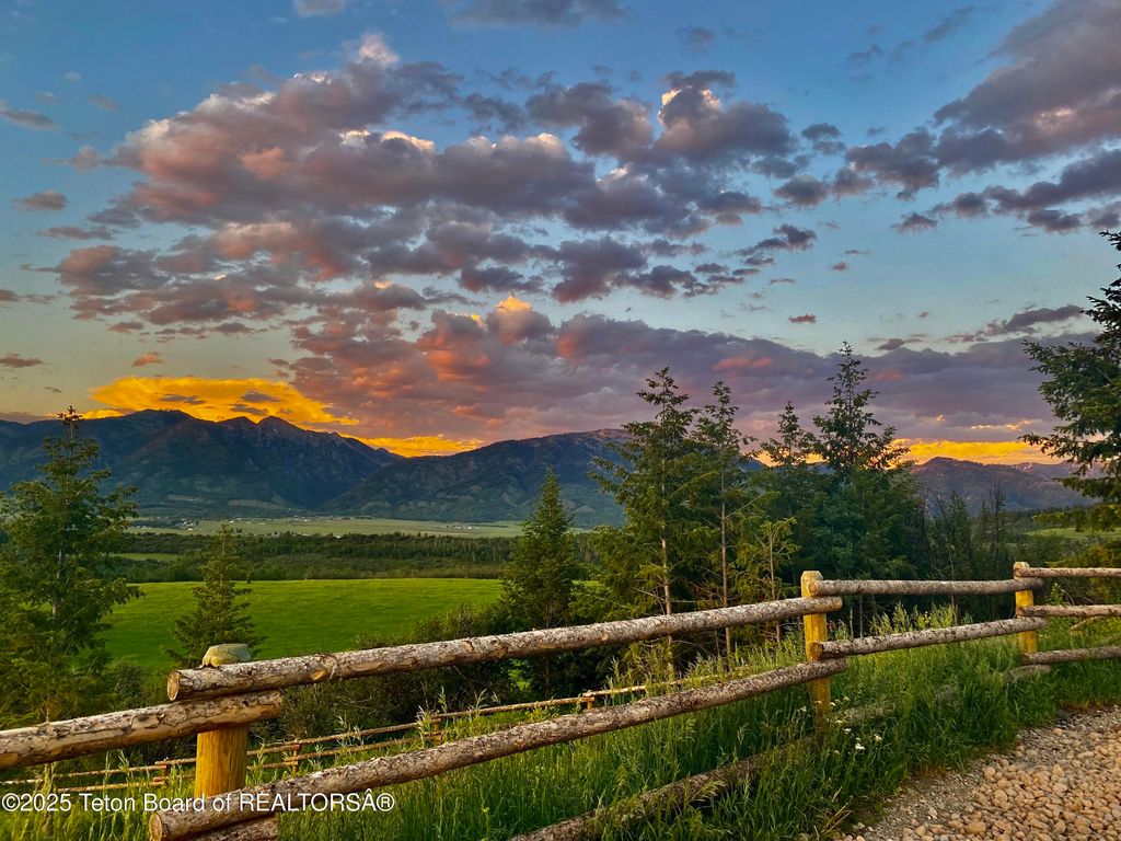 785 STRAWBERRY HILLS DR, Bedford, WY 83112 photo 11