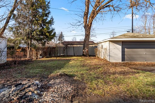 9319 Merriman Road, Livonia, MI 48150