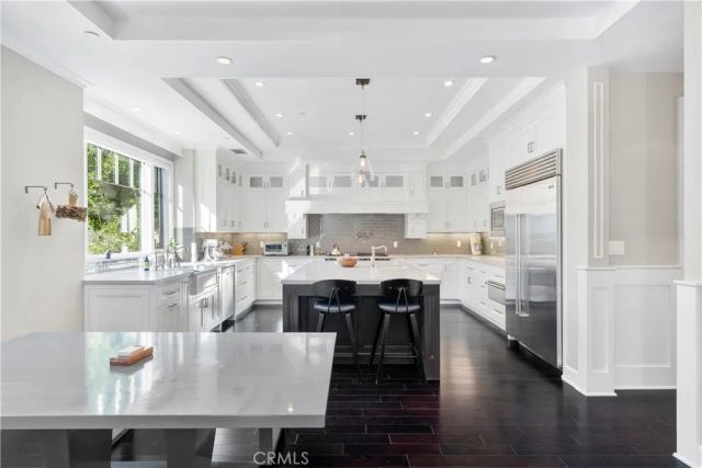 4151 Greenbush Avenue, Sherman Oaks, CA 91423