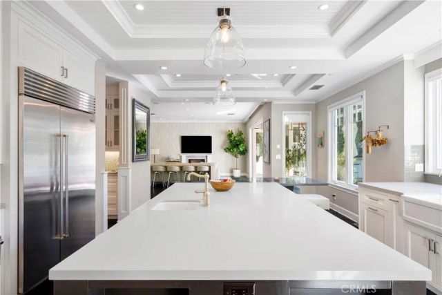 4151 Greenbush Avenue, Sherman Oaks, CA 91423