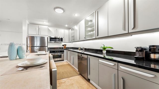 2301 Collins Ave 1632, Miami Beach, FL 33139