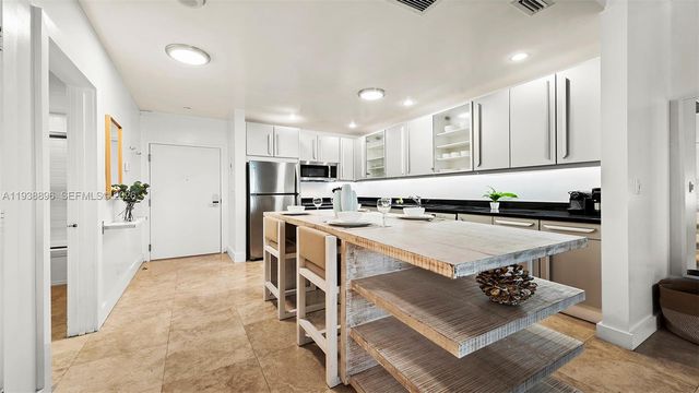 2301 Collins Ave 1632, Miami Beach, FL 33139