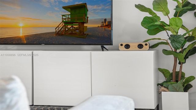 2301 Collins Ave 1632, Miami Beach, FL 33139