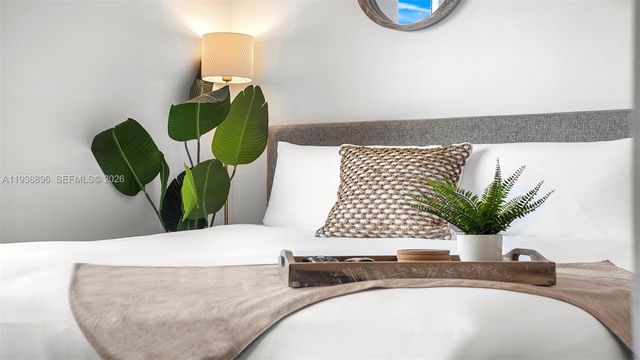 2301 Collins Ave 1632, Miami Beach, FL 33139