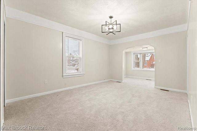 21916 Oakwood Avenue, Eastpointe, MI 48021