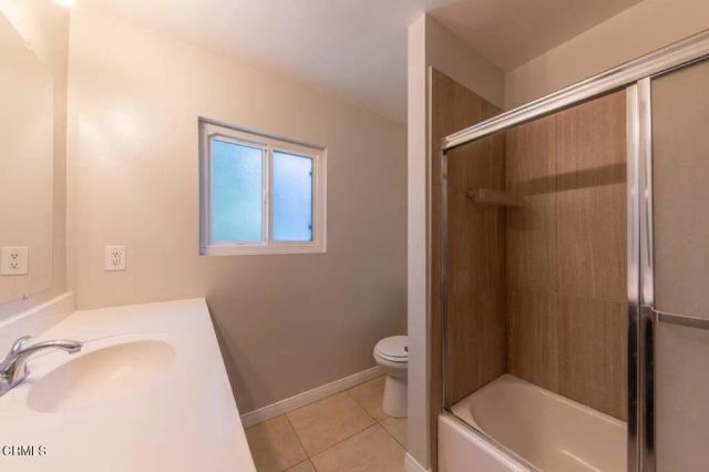 6741 Nagle Avenue, Los Angeles, CA 91401