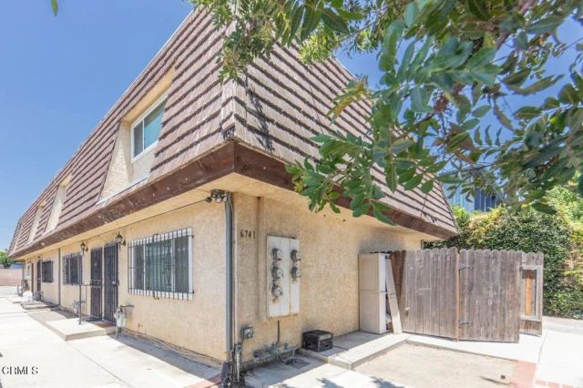6741 Nagle Avenue, Los Angeles, CA 91401