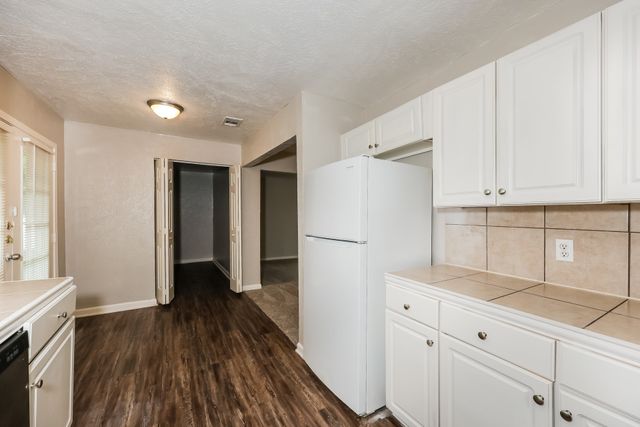 1504 Valley View Street, Mesquite, TX 75149